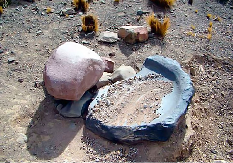 Instrumentos de molienda de mineral de menor tamaño, Pueblo de Los Cobres, Puna Salteña, Salta. Foto: Christian Vitry