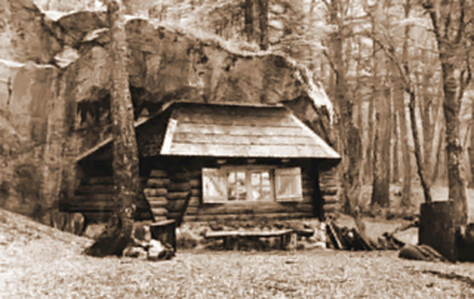 Refugio Piedritas, en el bosque camino al Frey, Bariloche. En el ´63 todavía existía el primer refugio hecho por el Club Andino Esloveno, que luego se incendió.