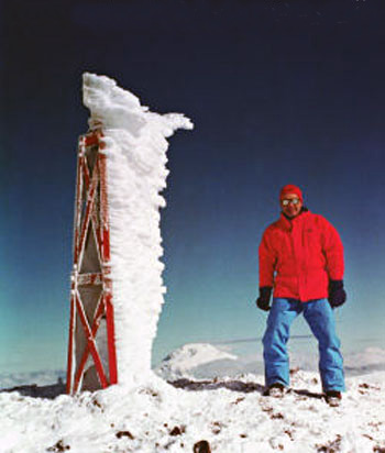 Agostino Rocca en la cumbre del Volcán Copahue, Neuquén