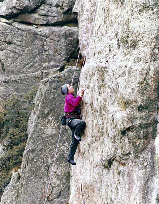 Escalada en Los Gigantes, Córdoba. Foto: Santiago Storni