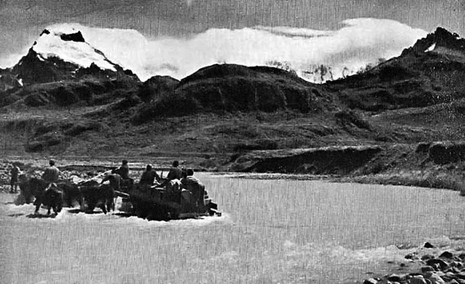 Cruzando el río Fitz Roy (Santa Cruz) en la carreta de bueyes de Madsen. Primera ascensón del Fitz Roy, expedición francesa