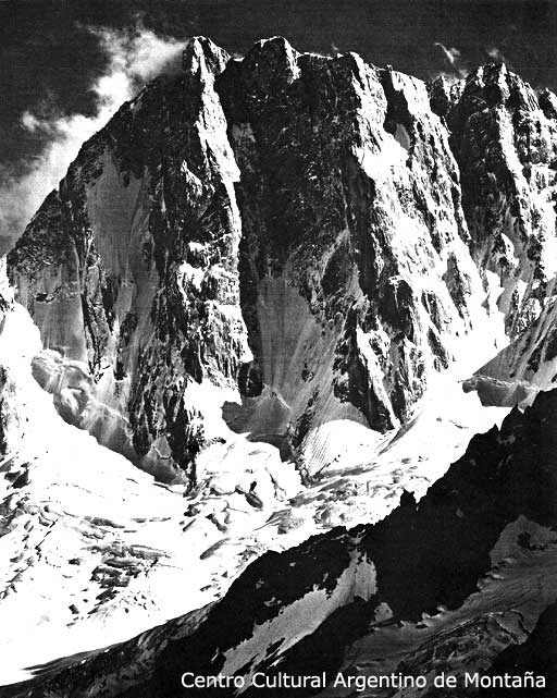 Espolon Walker, del libro "Las grandes Paredes" de Reinhold Messner. Grandes Jorasses, Macizo de Mont Blanc, en la frontera de Francia e Italia