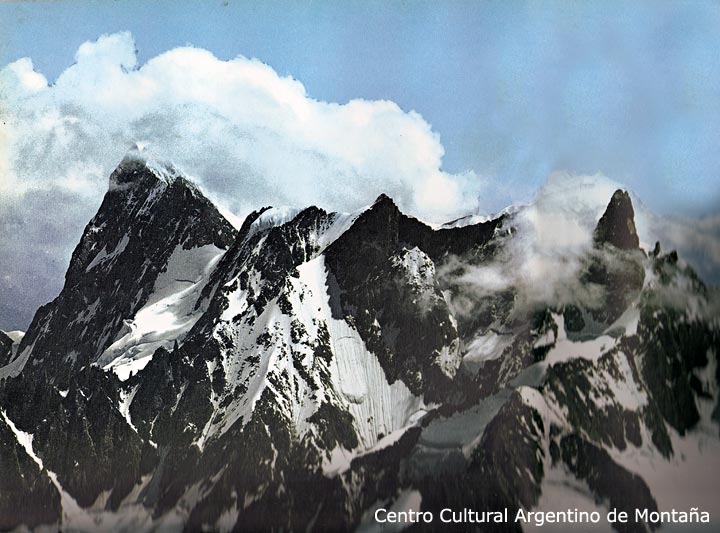 Grandes Jorasses del libro "Las grandes Paredes" de Reinhold Messner. Macizo de Mont Blanc, en la frontera de Francia e Italia