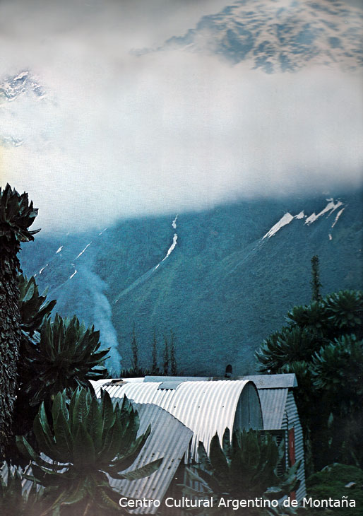 Refugios de Bujuku, Montañas de Ruwenzori, Africa