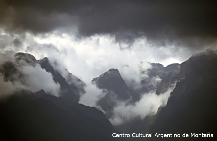 Montañas de Ruwenzori, Africa. Foto: davidwallphoto.com
