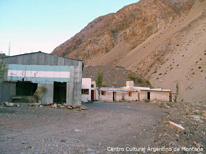 Refugio el Molle. Cerro Mercedario, San Juan. Foto: Guillermo Martin