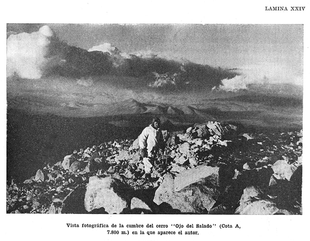 Cumbre del cerro Ojos del Salado (Cota A, 7.800 mts). Libro de Montaña: Ojos del Salado, Andes Catamarqueños