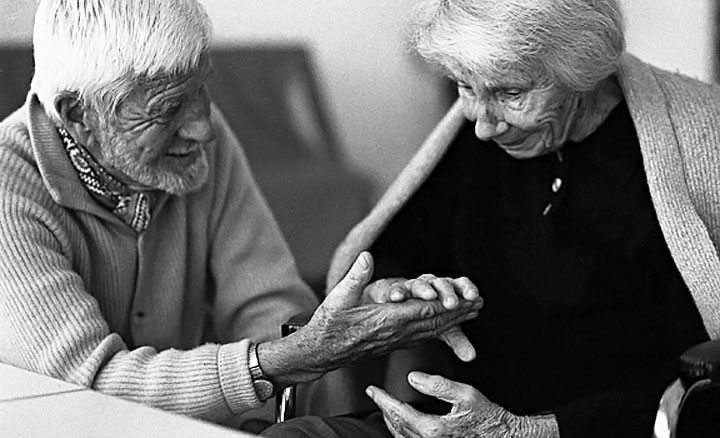 Augusto Gansser junto a su esposa "Toti". Foto: Verlag, www.drs.ch