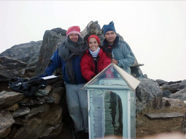 En la cumbre del Cerro Manchao, Catamarca. Foto: www.cumbreros.com