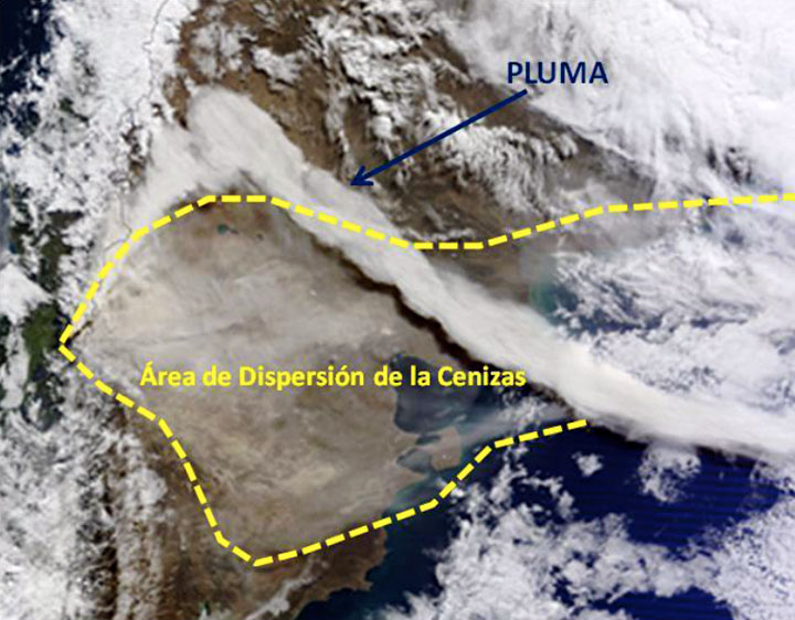 Imagen satelital del alcance de las cenizas del Volcán Puyehue (línea amarilla), cubriendo áreas de Río Negro, Chubut, hasta sectores del sur de Buenos Aires