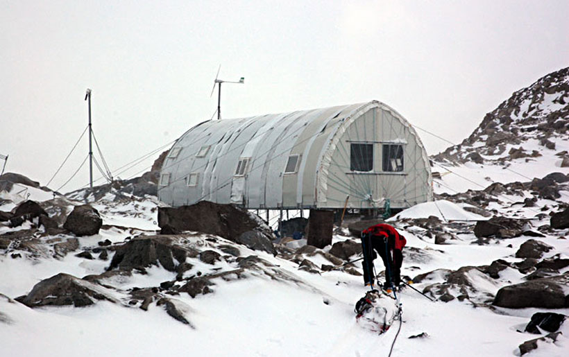 Llegando al refugio Garcia Soto, Expedición al Volcán Lautaro, Patagonia Chilena. Foto: Guillermo Martin