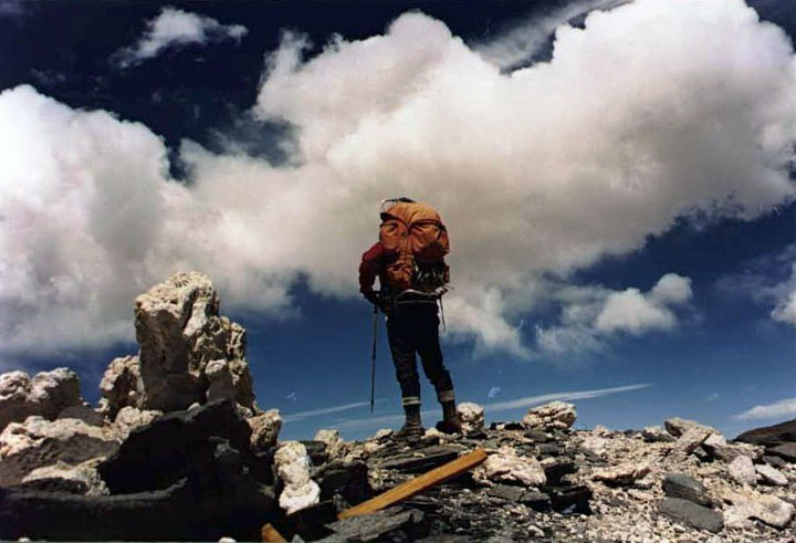 Alberto Pastrana en la montaña, Salta. Foto: Club de Montaña Janajman