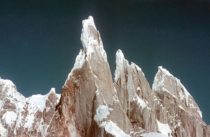 El cordón del Cerro Torre. Foto: Colección de Eduardo Vivaldi, 1967