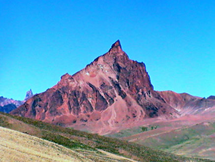 Vista de la cumbre sudoeste del Monte Zeballos, Santa Cruz