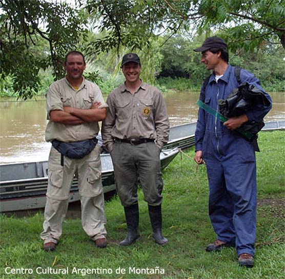 Luis Cribellati con los guarda parques del PN Pre Delta