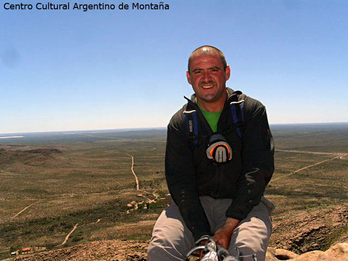 En la punta del cerro mas alto del Parque Nacional Lihuel Calel