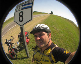 Luis Cribellati en ruta, hacia la Provincia de Santa Fe.