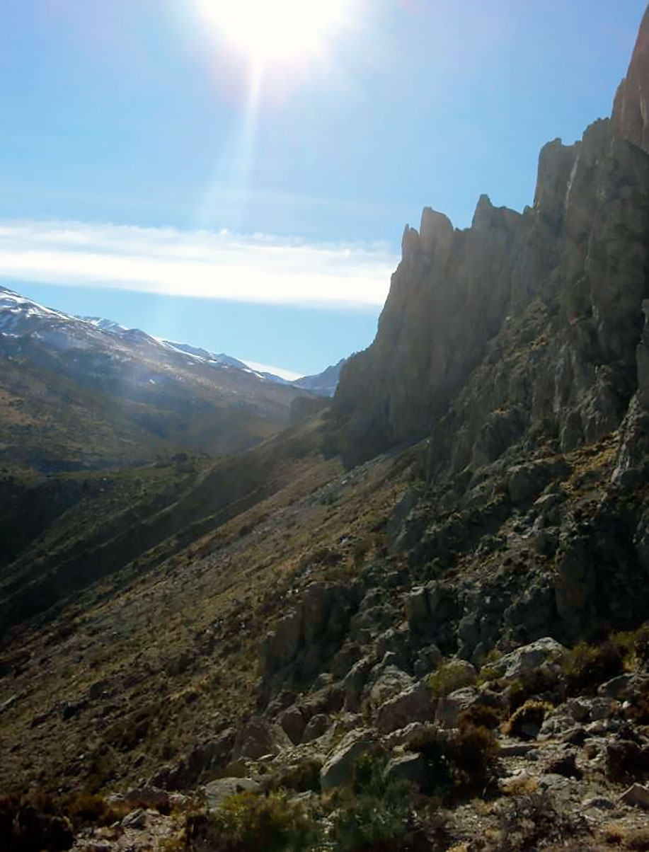 Vista del cerro Moncol, caverna de las Brujas. Foto: Luis Carabelli