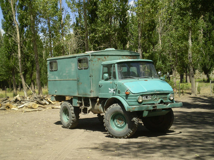 UNIMOG de GNA (Gendarmería Nacional Argentina) en el puesto de Poti Malal al sur de Mendoza. Foto: Luis Carabelli