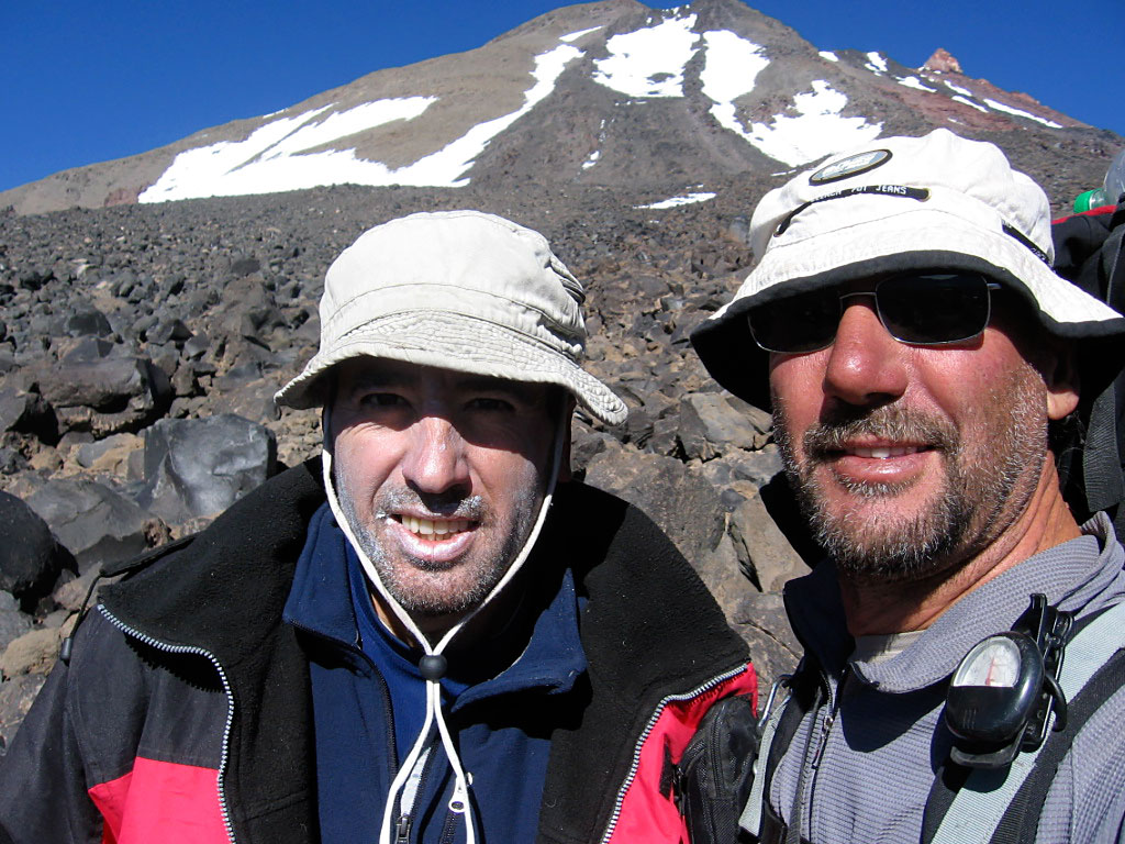 Carlos Birozzi y Pablo Bonorino en el Volcán Maipo, Mendoza
