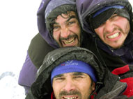 Federico Gargiulo con los amigos en la cumbre más alta de Península Mitre, Tierra del Fuego.