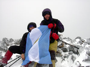 En la cumbre mas alta de la Península Mitre (monte Pirámide, 900 mts.), Tierra del Fuego.