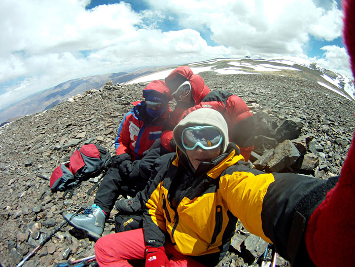 En la cumbre. Expedición femenina al Nevado de Cachi