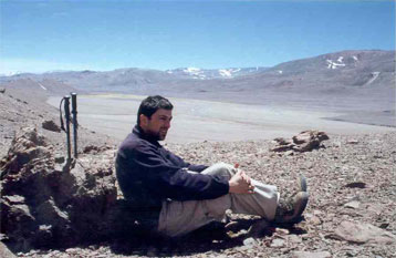 Marcelo Scanu durante una expedición en solitario en el Valle del Cura.